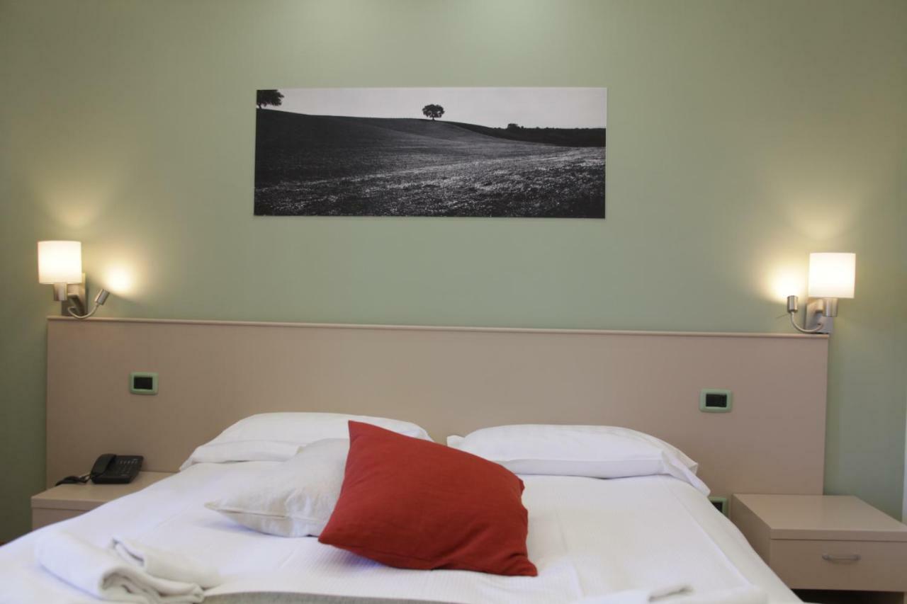 Albergo Da Benedetta Vetralla Luaran gambar